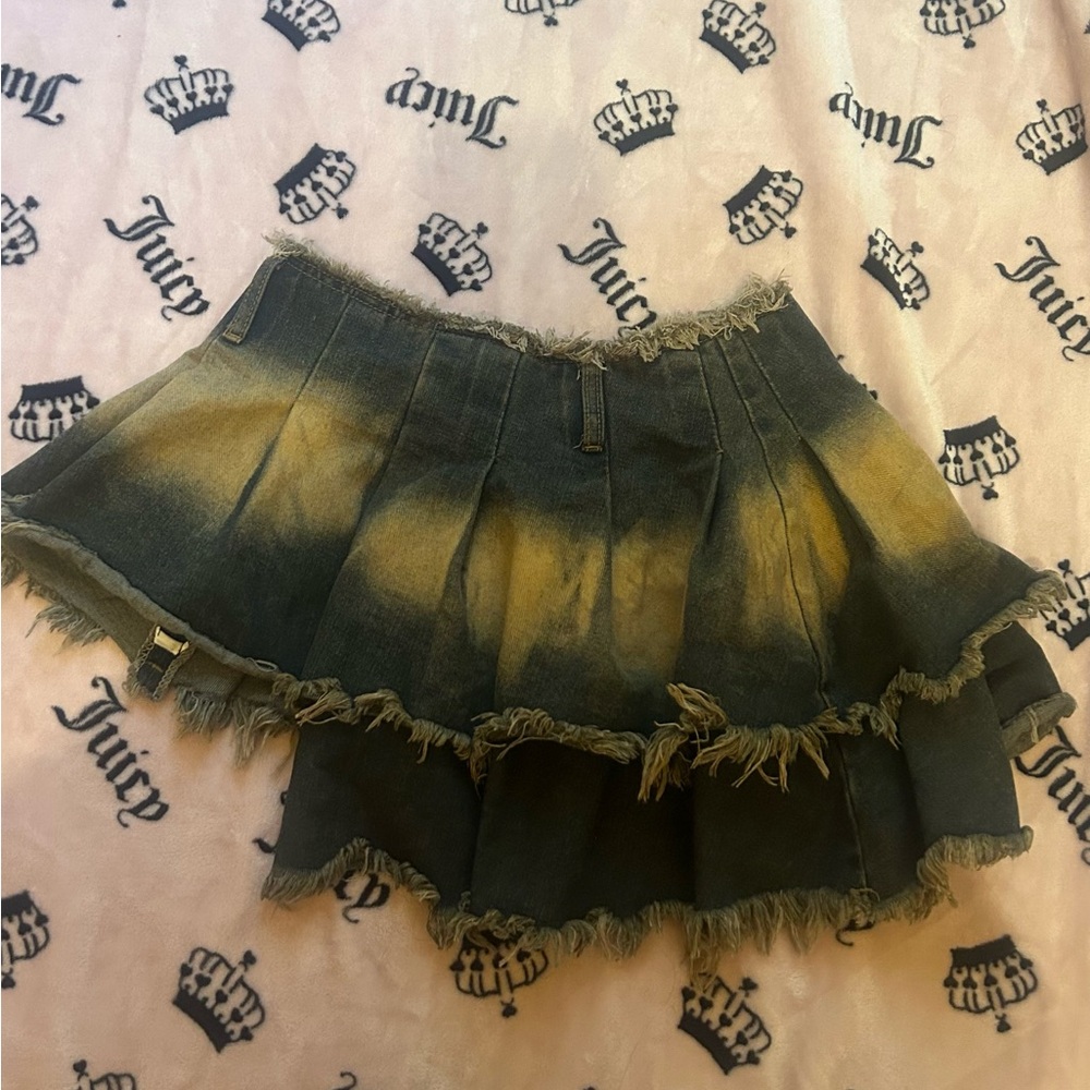 SHEIN Black and Yellow Ruffled Skater Mini Skirt